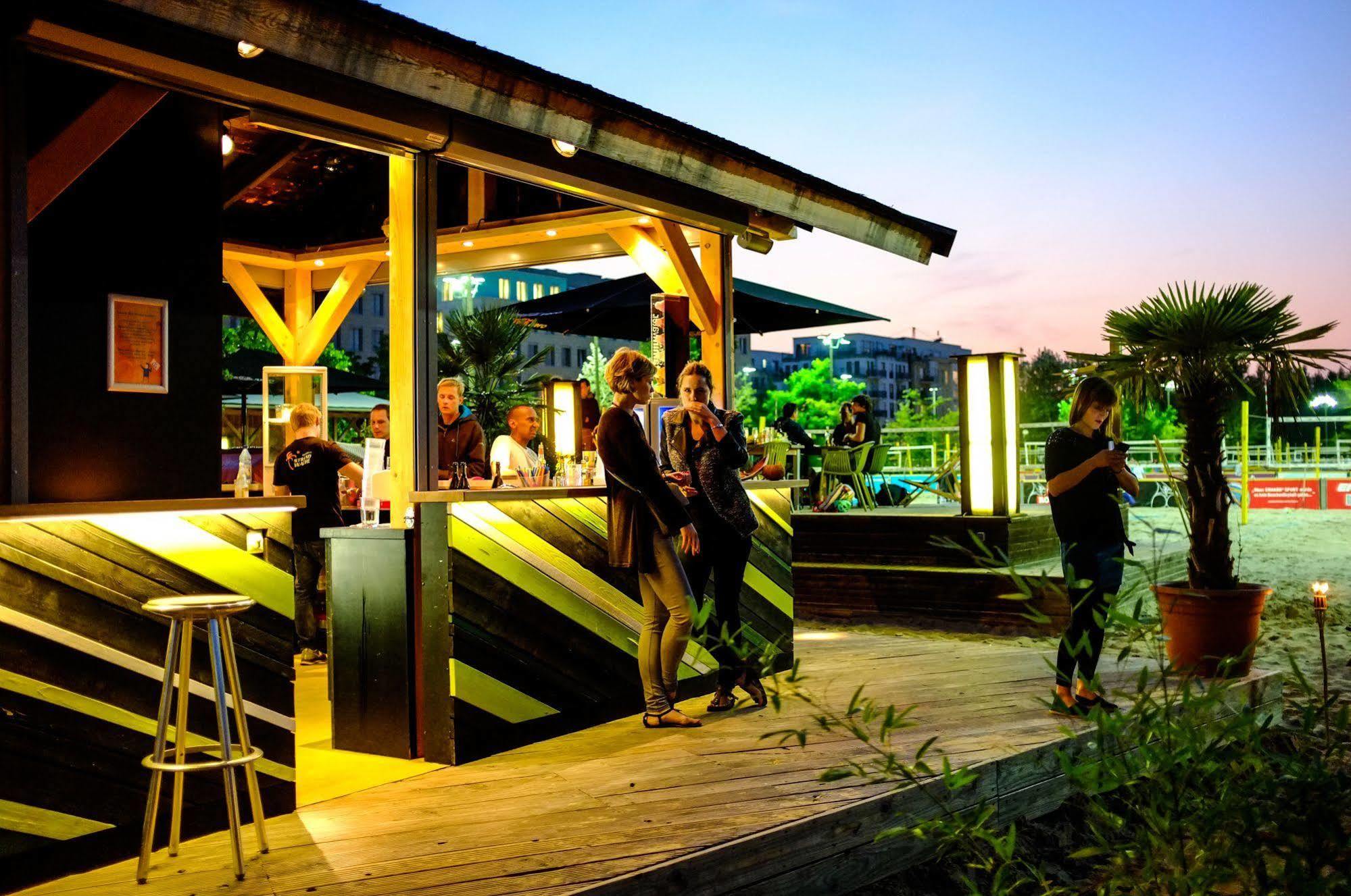 Cube Lodges Berlin Mitte Berlim Exterior foto